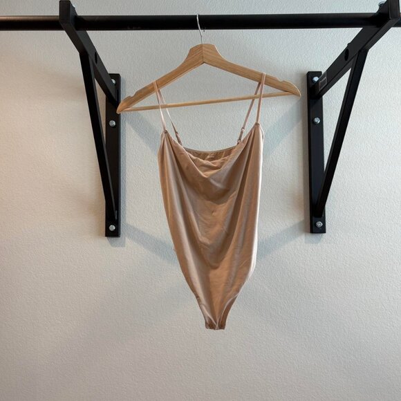 SKIMS thong back Fits Everybody size M Bodysuit - Picture 8 of 10